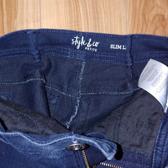 Jeans - Picture 3 of 5